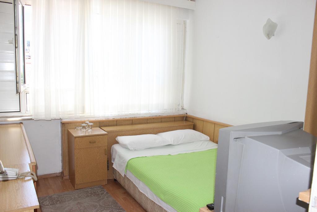 Hotel Ulke Ялова Номер фото